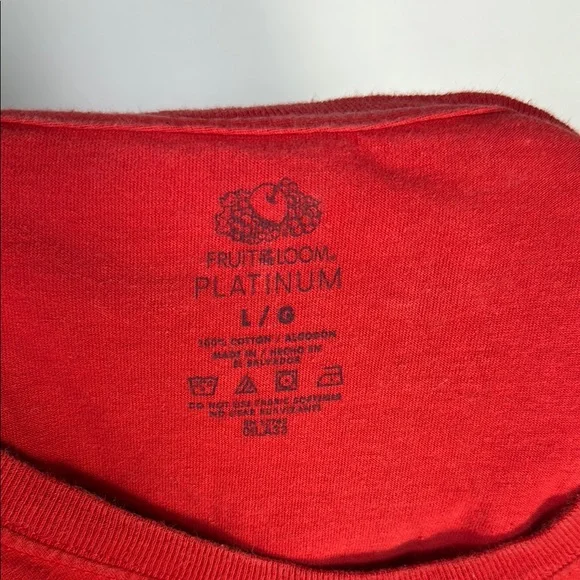 Disney Winnie The Pooh “Pooh” Graphic T-Shirt - Picture 6 of 6